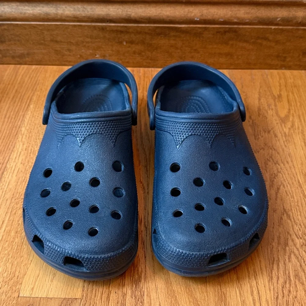CROCS Classic Clogs Navy Blue Unisex Men’s 10-11 Women’s 12-14 Great Condition! - Picture 8 of 9
